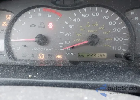 2004 Toyota Sequoia Sr5 V8 from USA, damaged, VIN 5TDBT44A94S207452